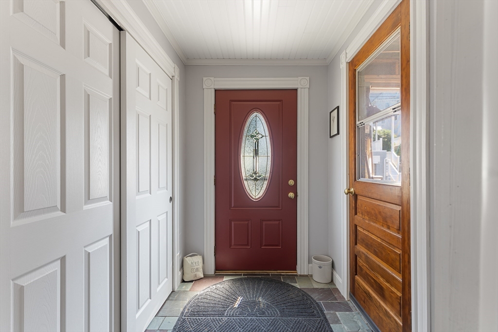 39 Cottage Avenue