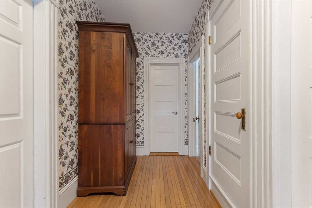 39 Cottage Avenue