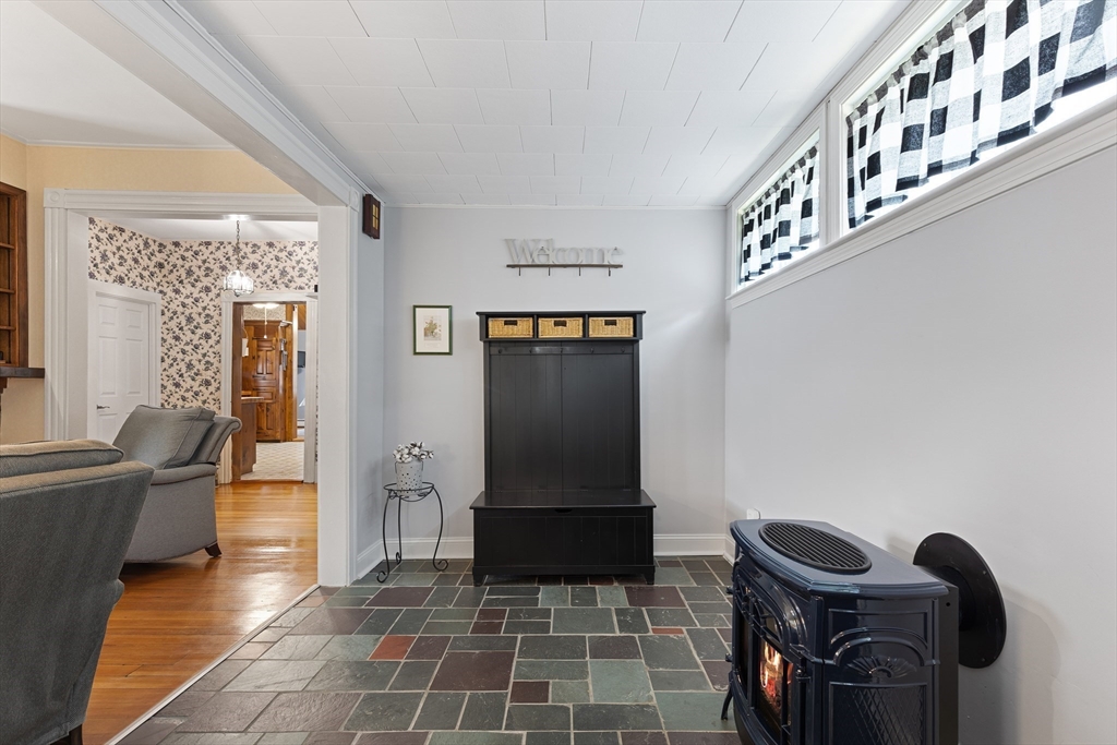 39 Cottage Avenue