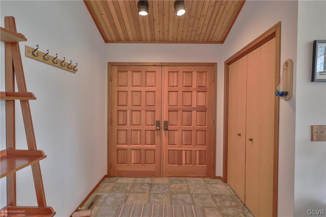 5857 Ruheton Hill Road