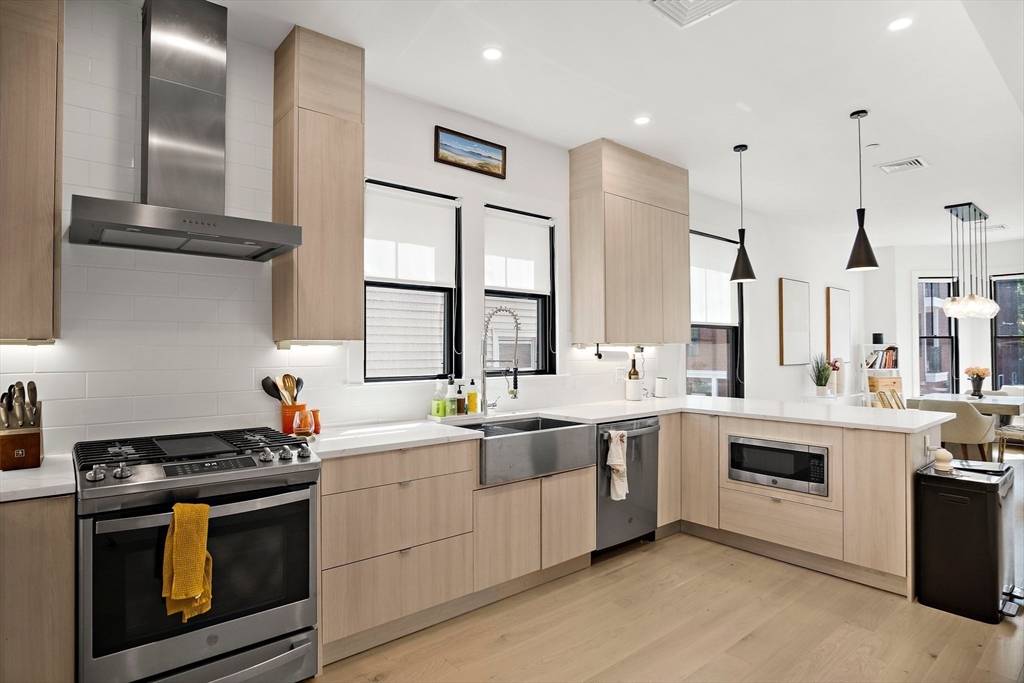 38 Lexington St # U2