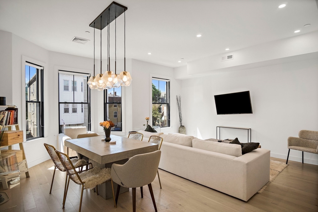 38 Lexington St # U2