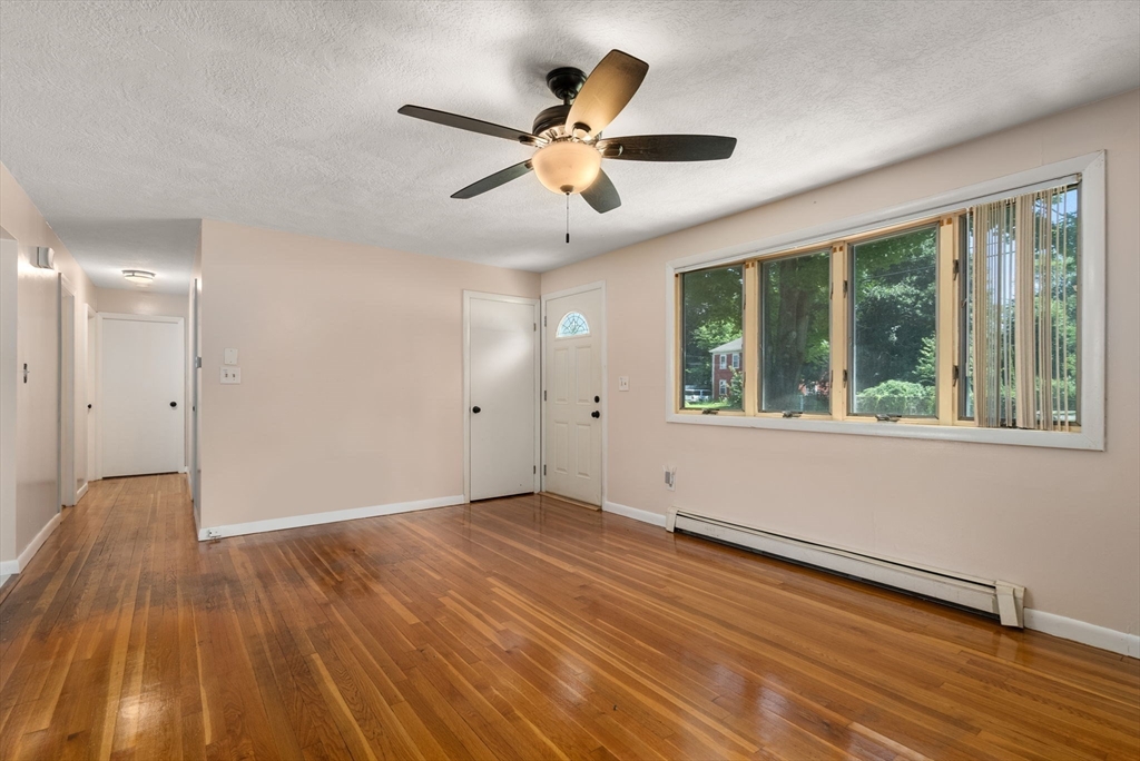 8 Harwood St