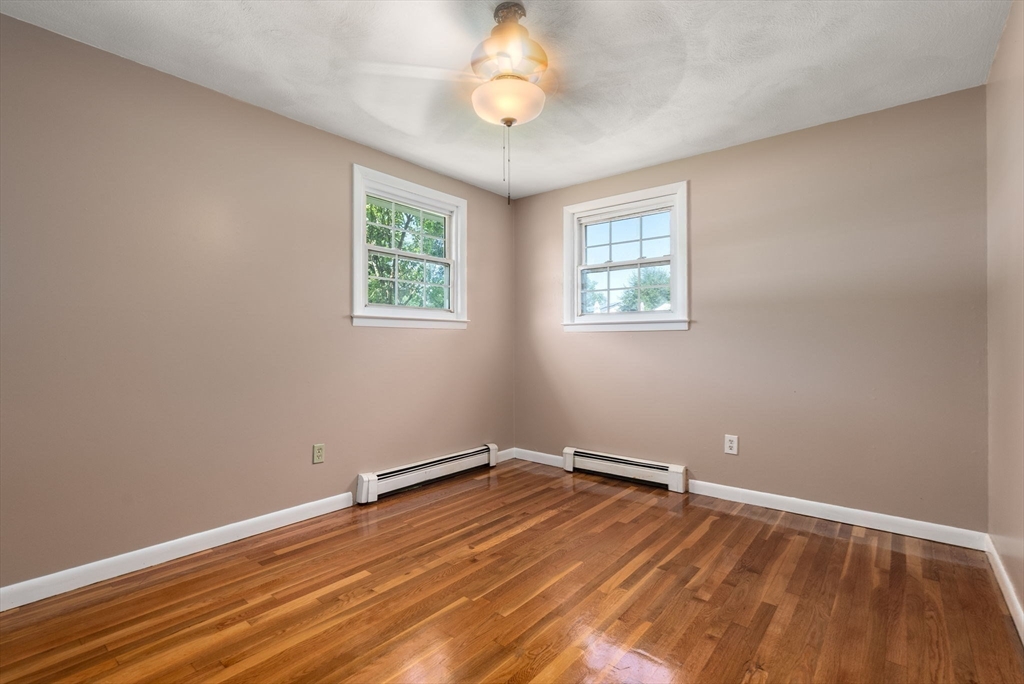 8 Harwood St
