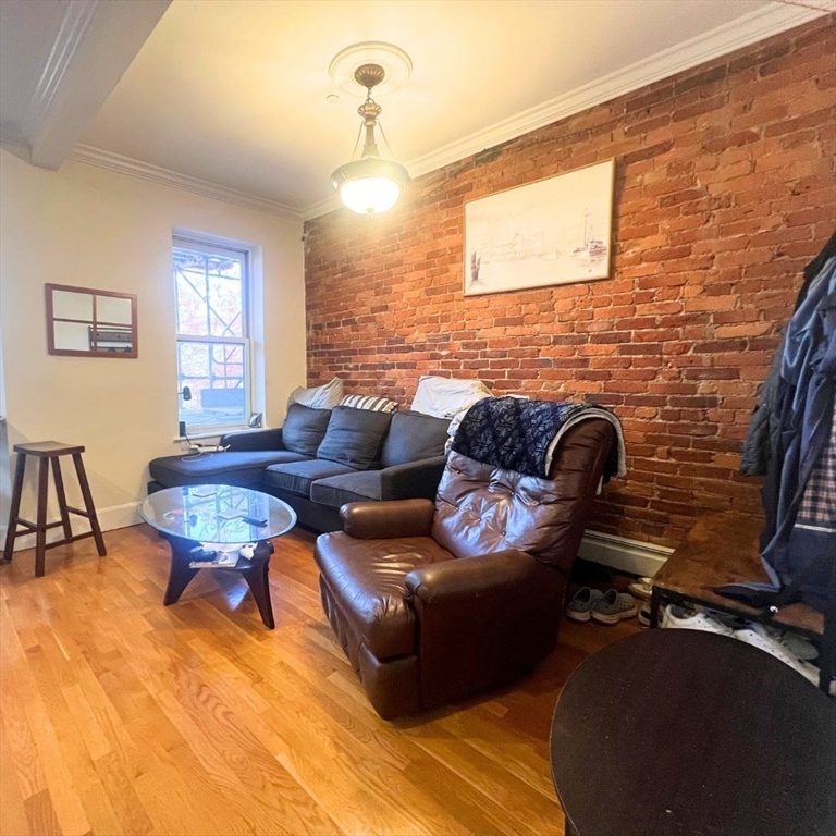 13 Albemarle St # 3