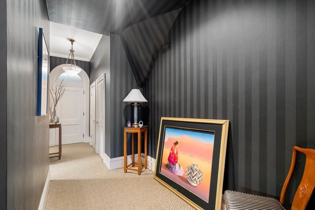 34 Commonwealth Ave # 1