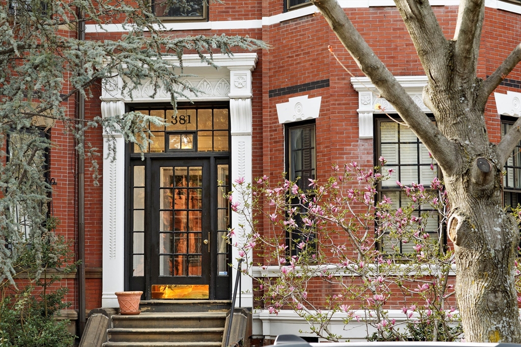 381 Marlborough St # 2