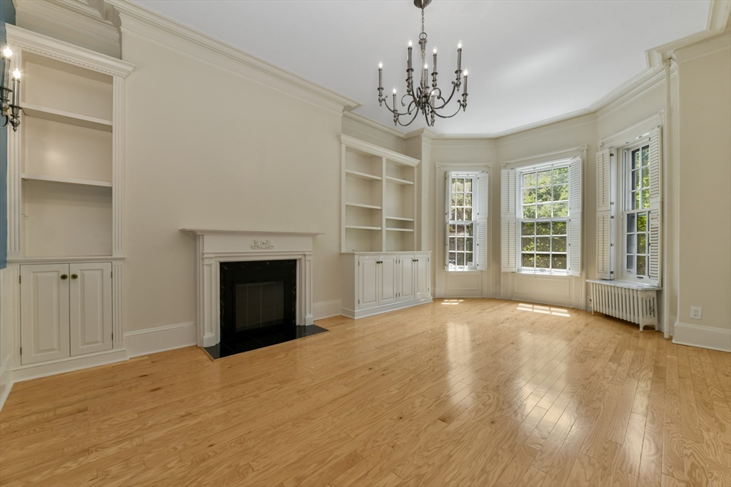 381 Marlborough St # 2