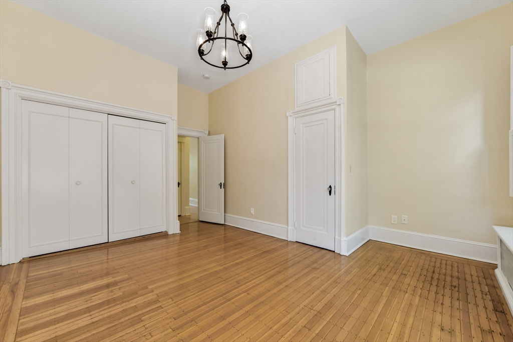 381 Marlborough St # 2
