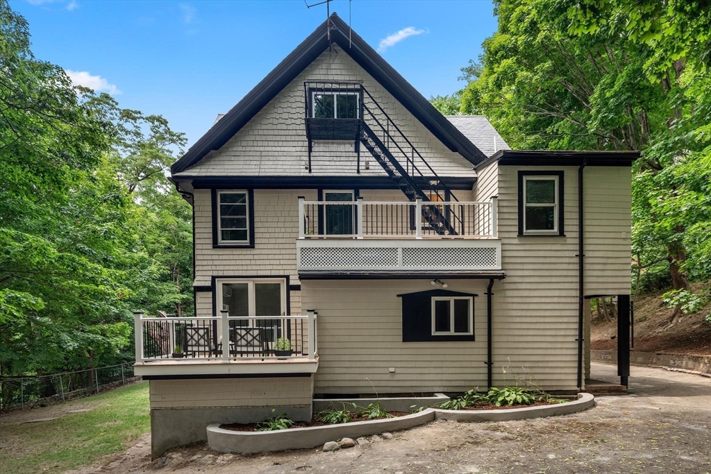 136 Academy Hill Rd # 1