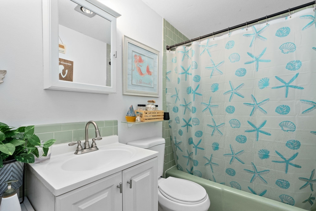 325 Ashland Ave # 12