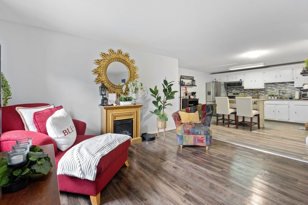 325 Ashland Ave # 12