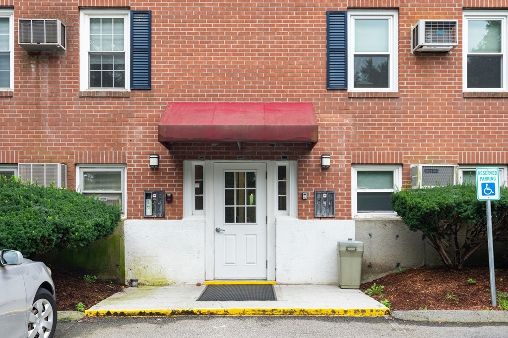 325 Ashland Ave # 12