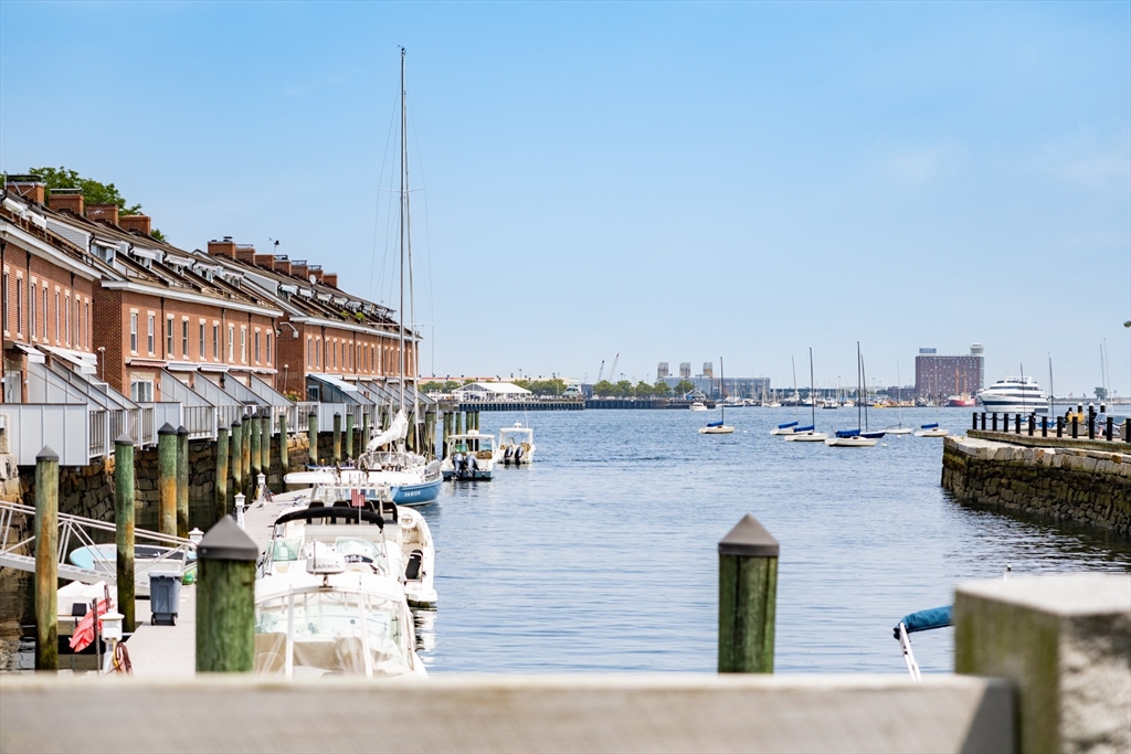 343 Commercial St # 602