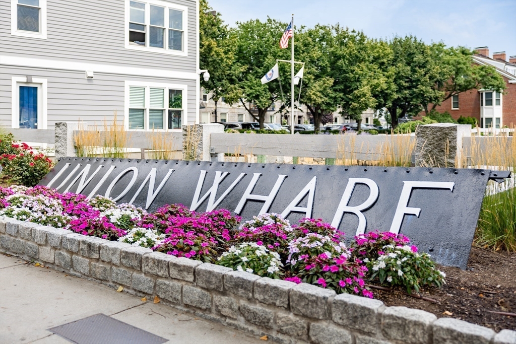 343 Commercial St # 602