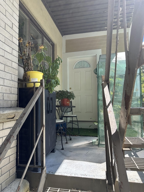 33 Saint Paul St # 3