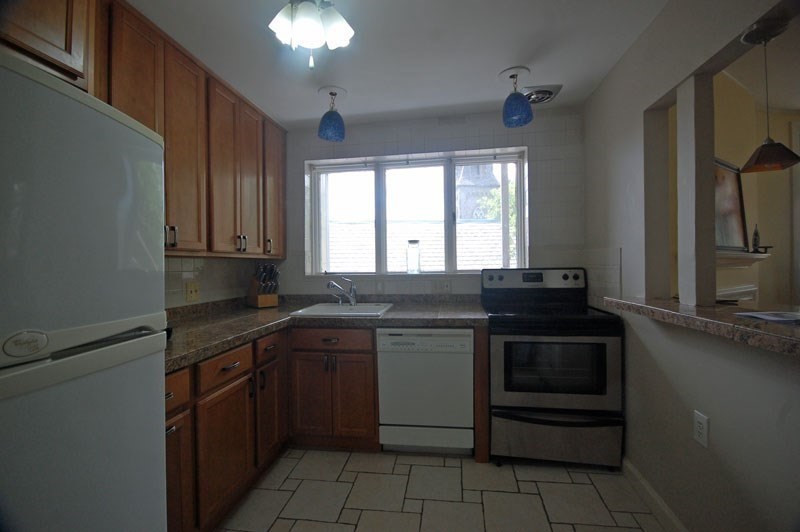 33 Saint Paul St # 3