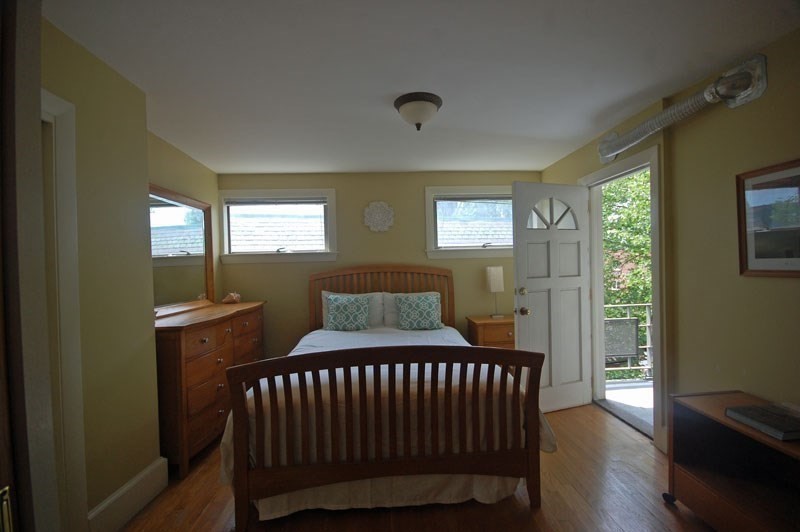33 Saint Paul St # 3