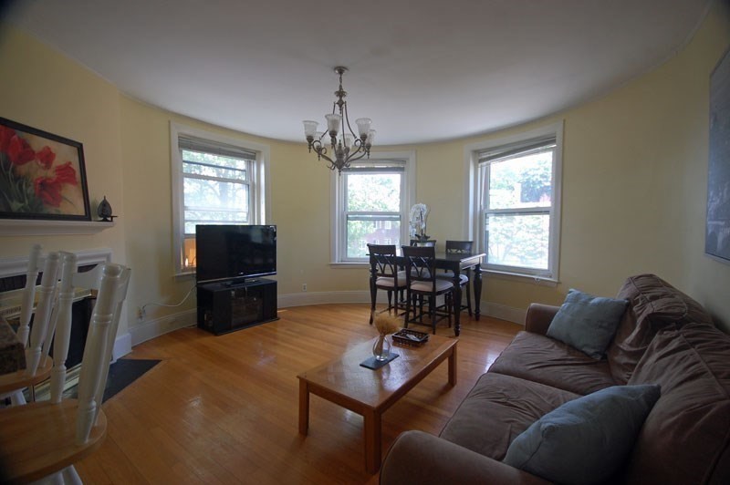 33 Saint Paul St # 3