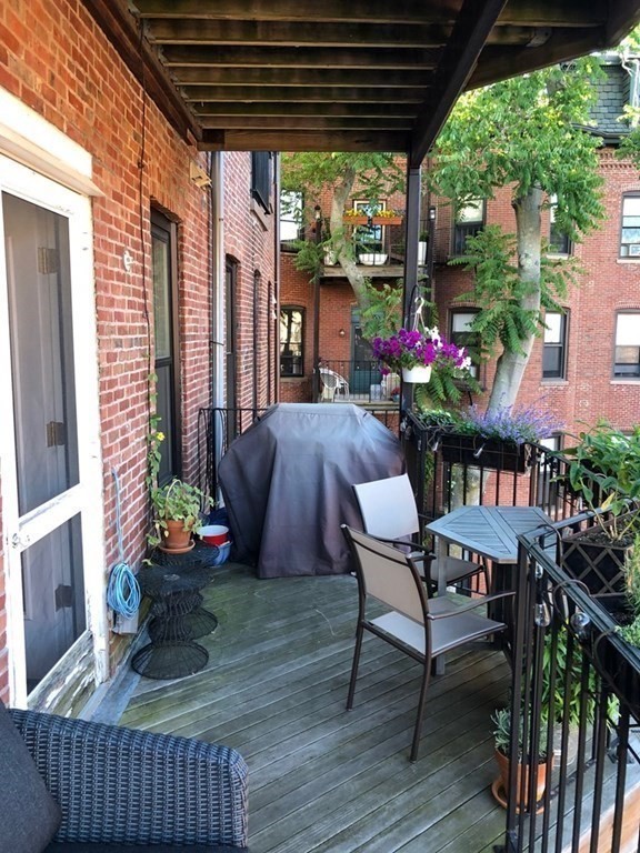 45 Concord Square # 2