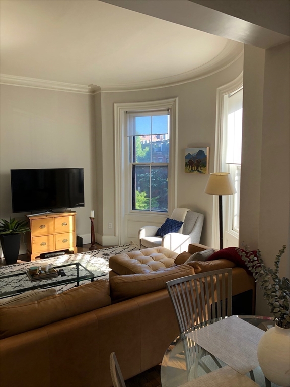 45 Concord Square # 2