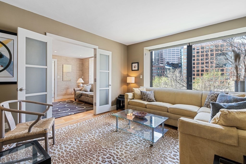 65 E India Row # H Unit: 3 H