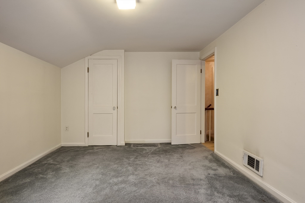 43 Hilma St