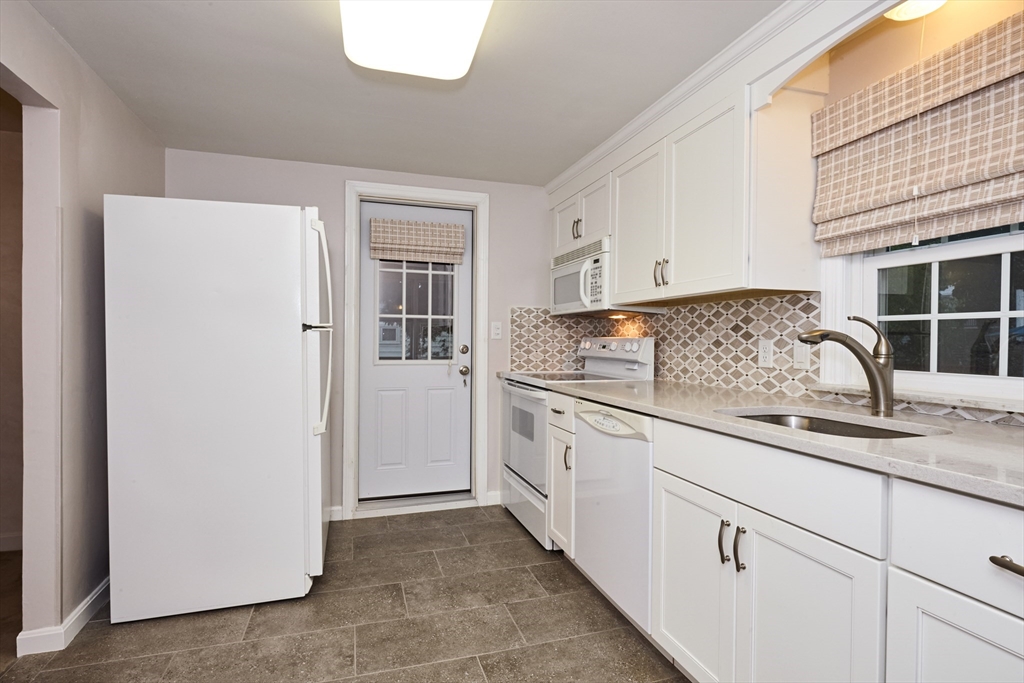 43 Hilma St