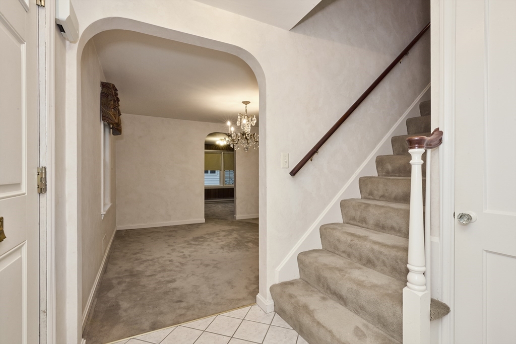 43 Hilma St