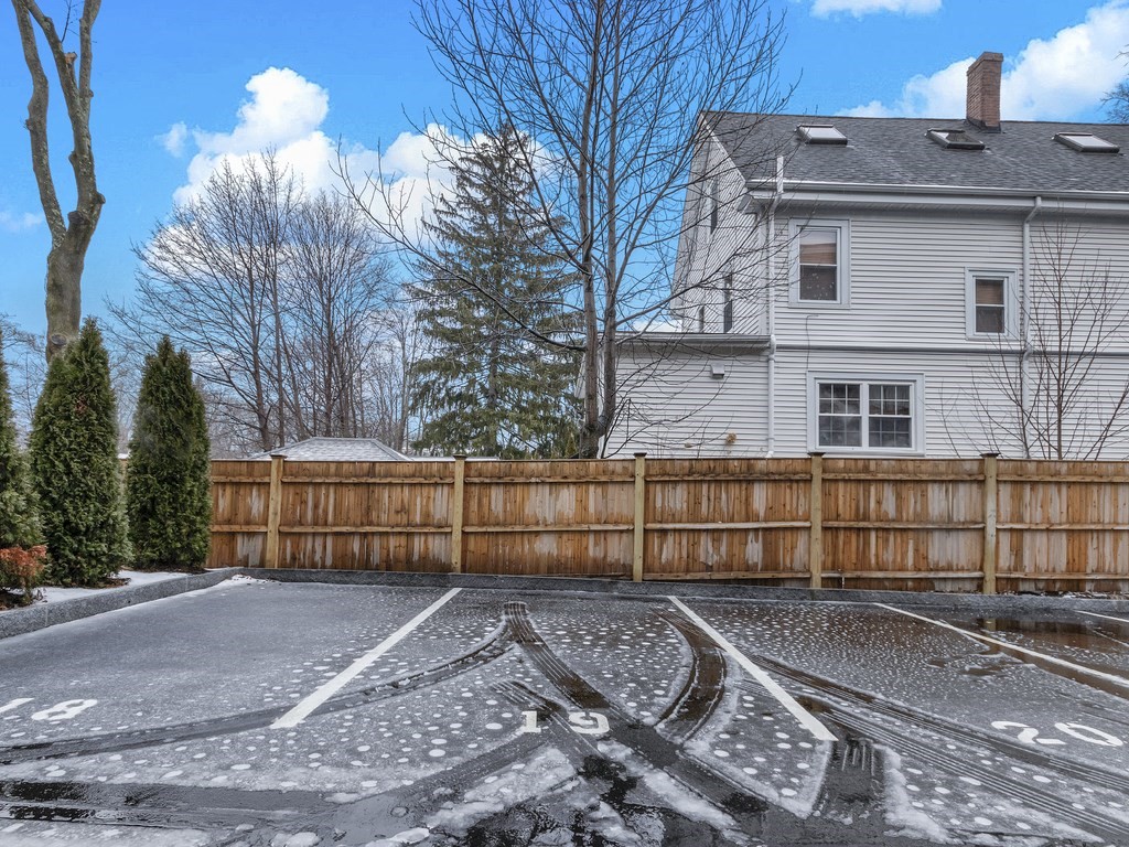 1789 Centre Street # 304