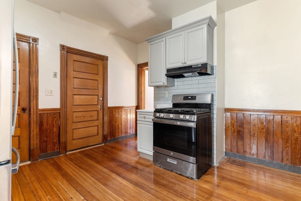 116 Tonawanda St. # 2