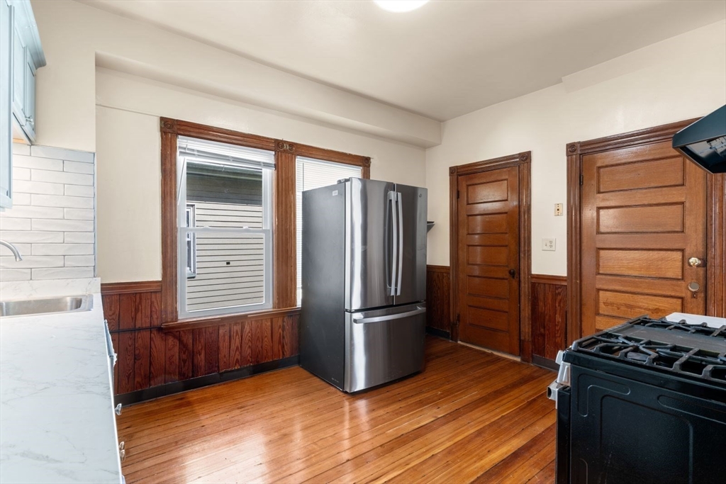 116 Tonawanda St. # 2