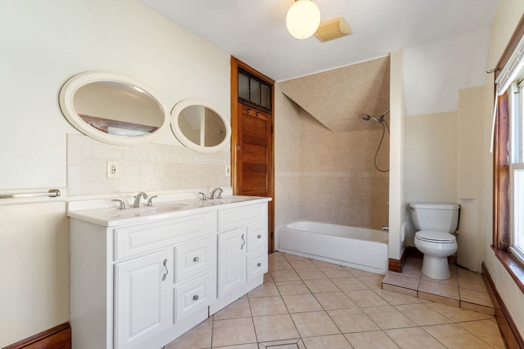 116 Tonawanda St. # 2