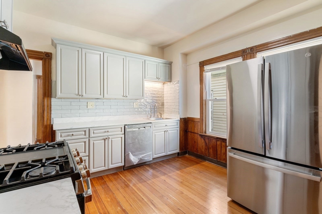 116 Tonawanda St. # 2