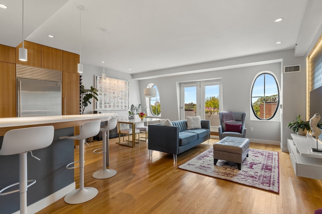 90 Broadway St. # 5D