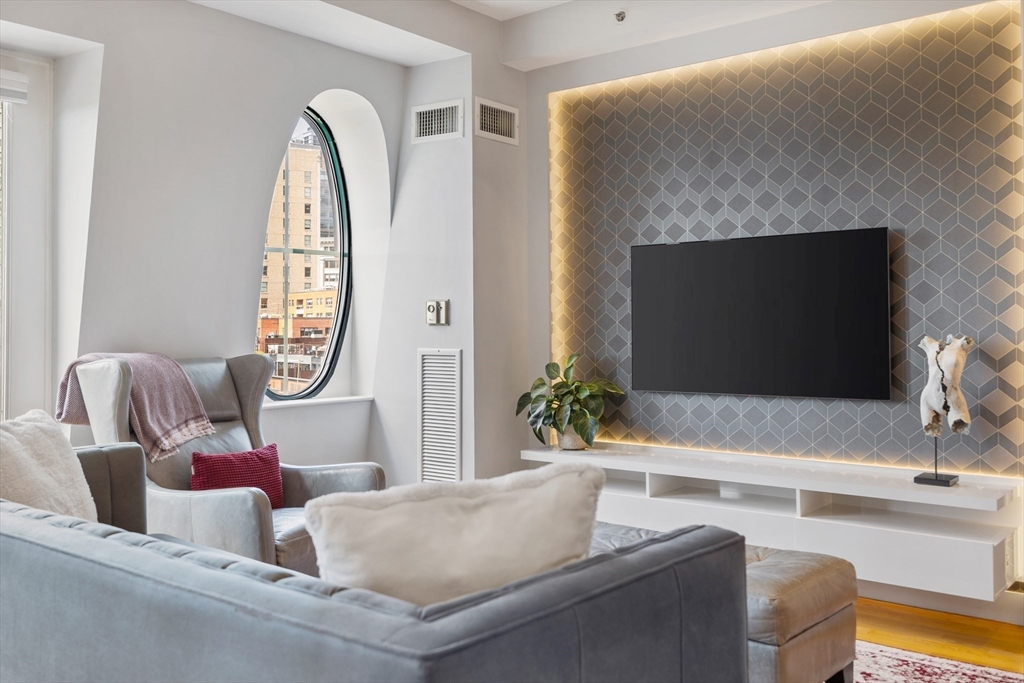 90 Broadway St. # 5D