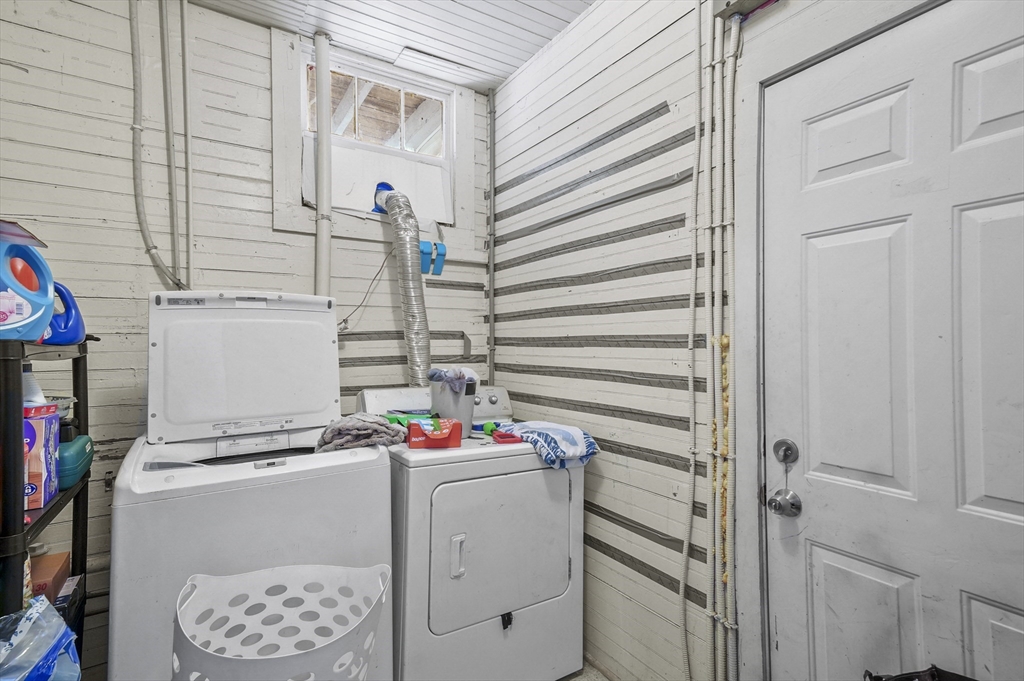 22 Hollywood St # 1 Unit: 22-1