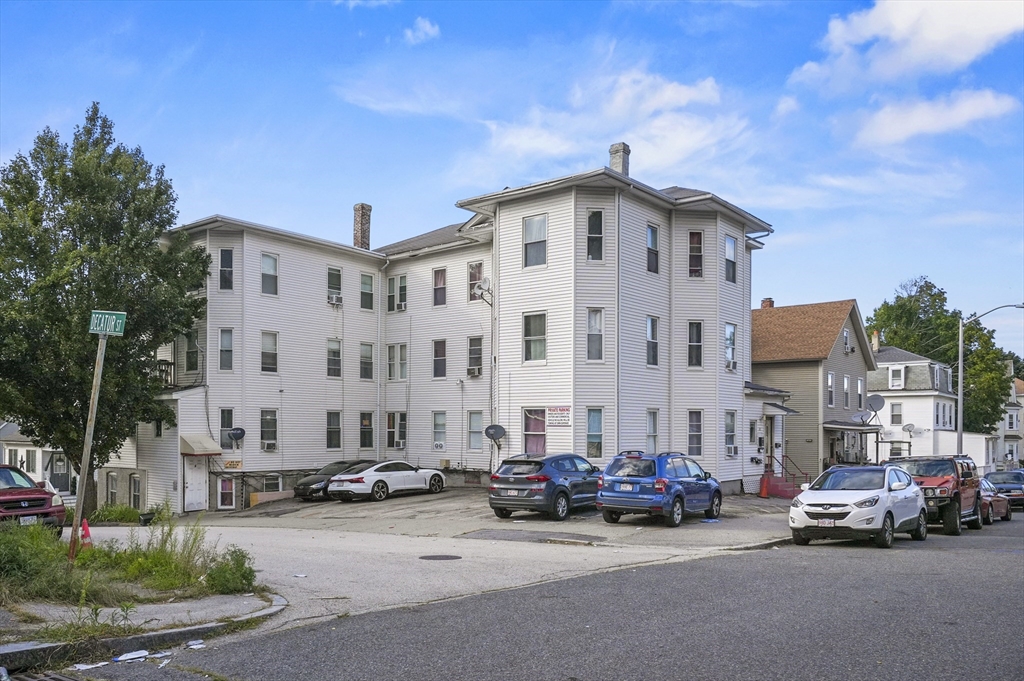 22 Hollywood St # 1 Unit: 22-1