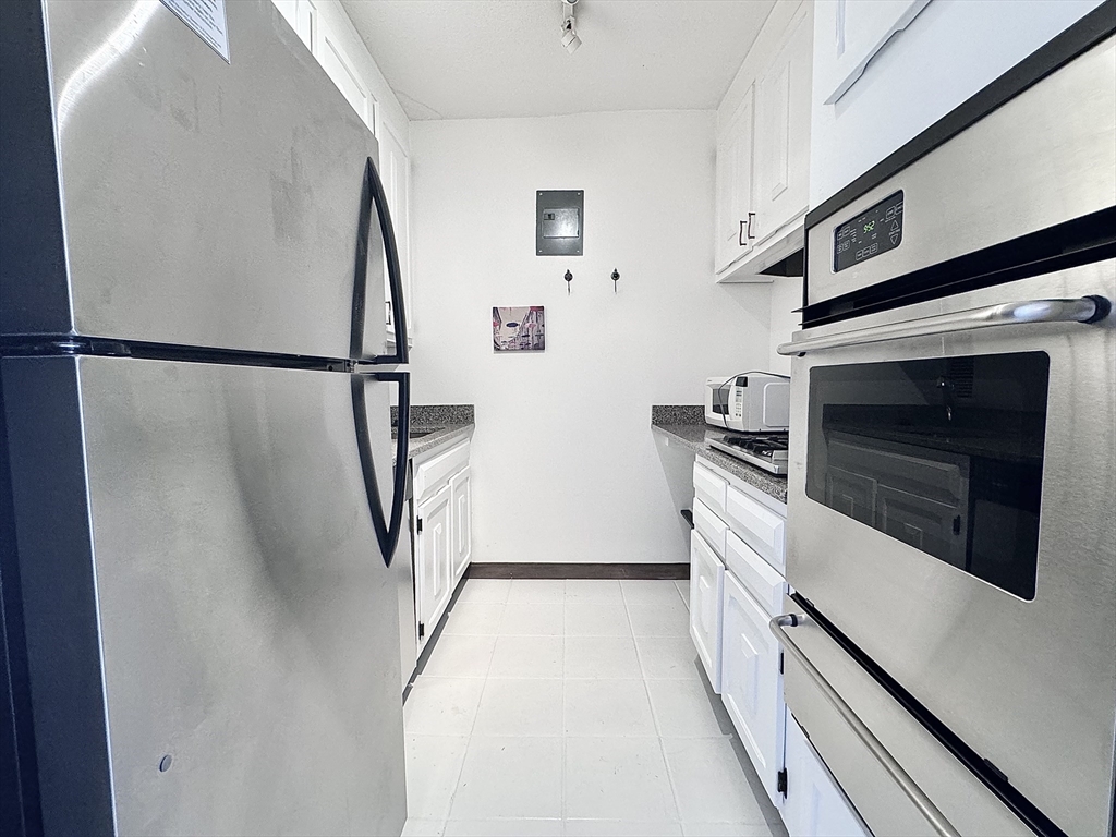 65 E India Row # 22H