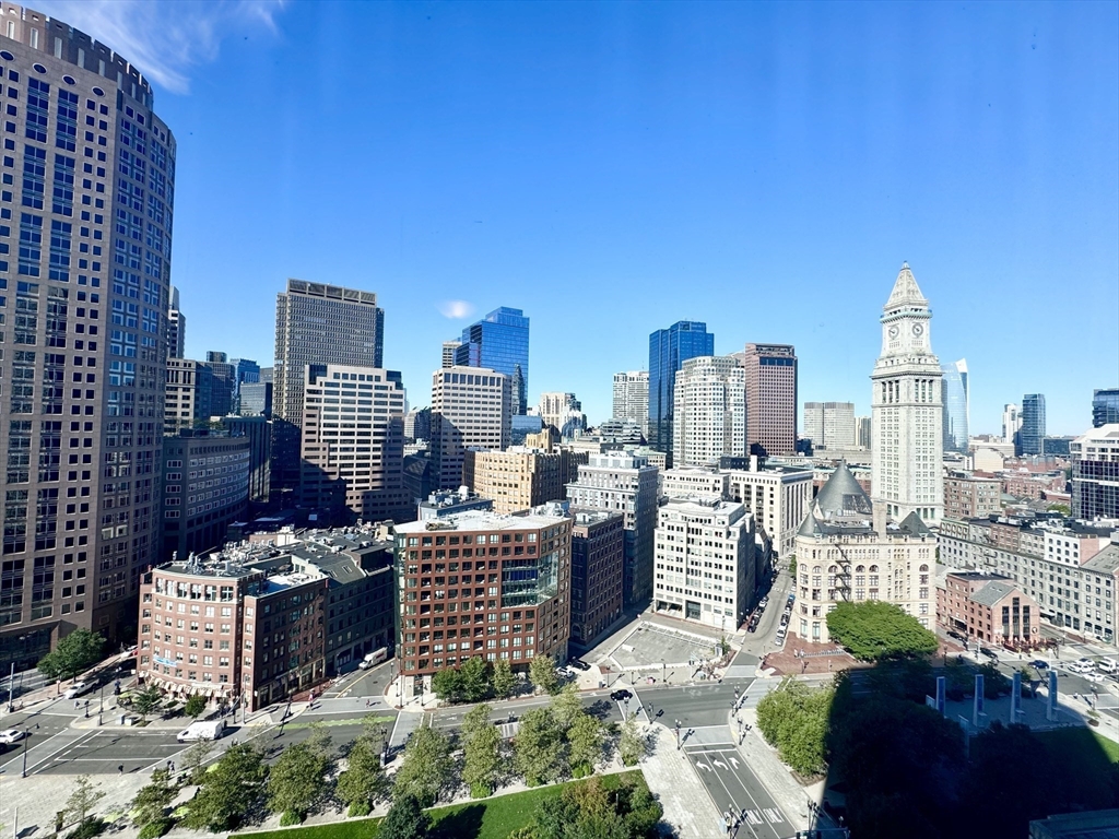 65 E India Row # 22H