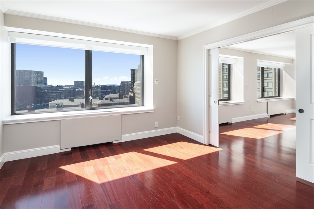 85 East India Row # 15E
