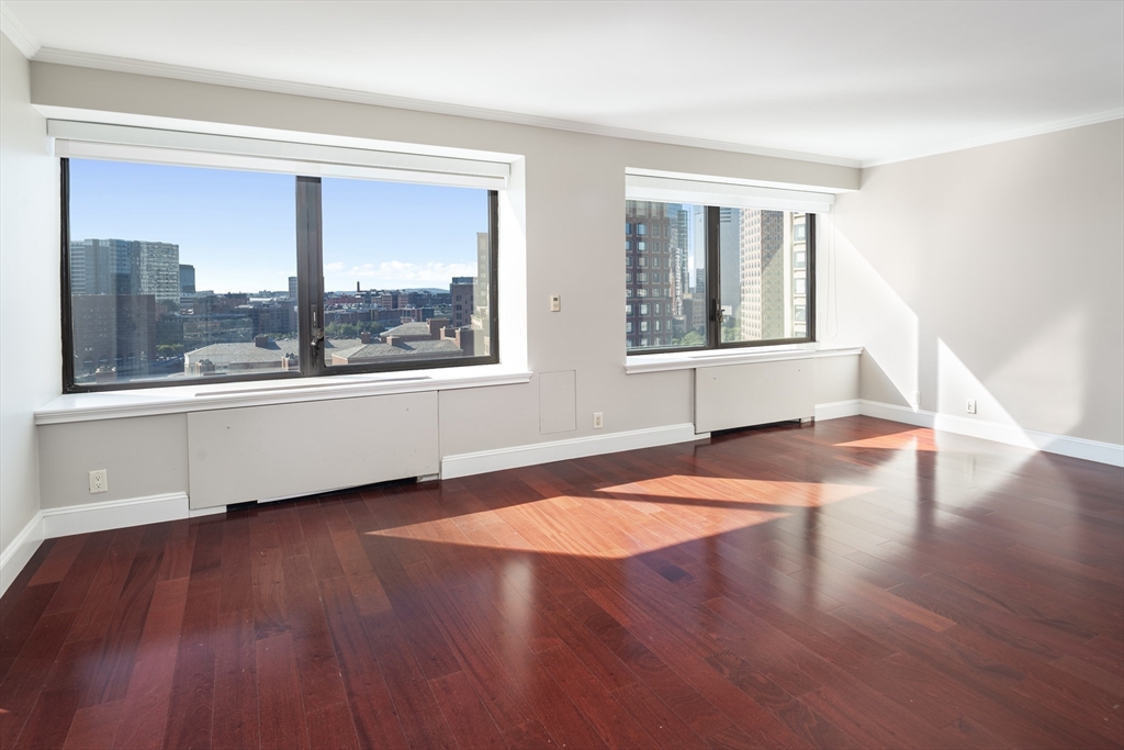 85 East India Row # 15E