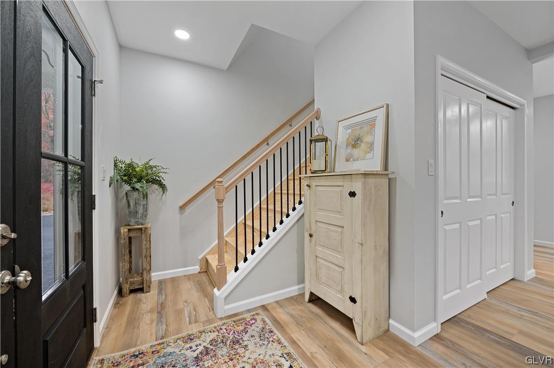 25 Oak Lane West