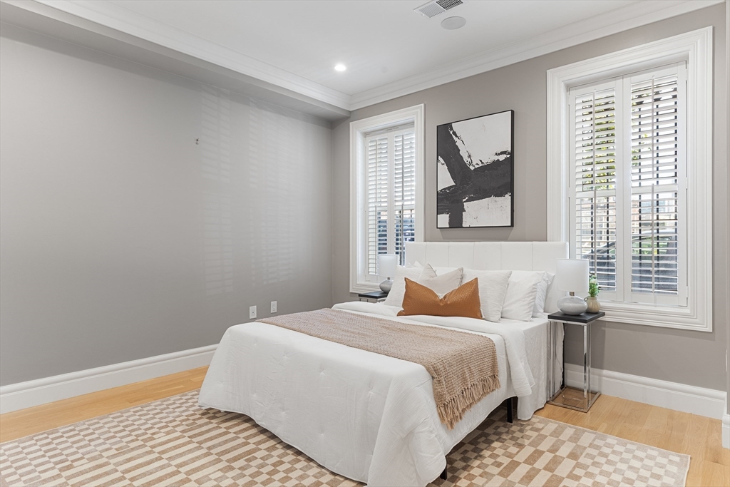 86 Berkeley St # 1