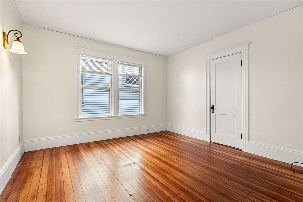 68-70 Hathorne St # 1