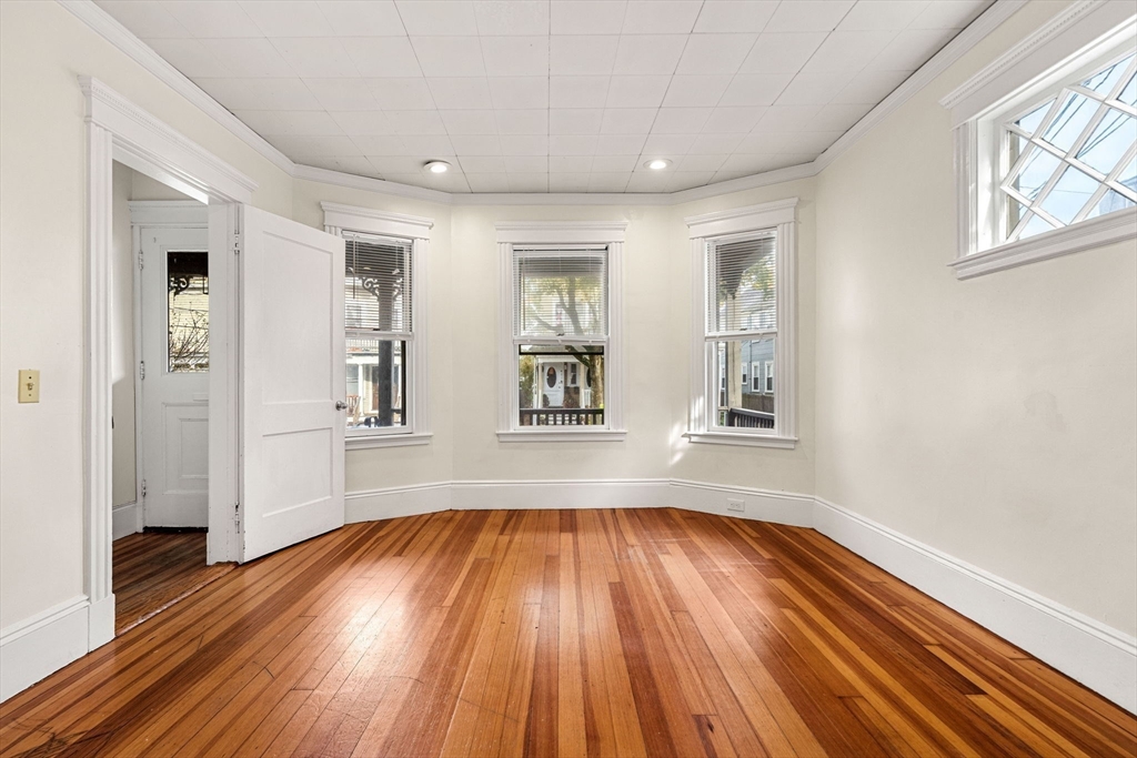 68-70 Hathorne St # 1