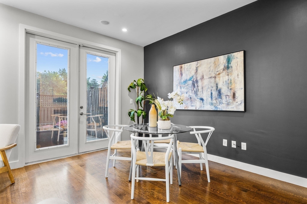 34 Chestnut Ave # 101
