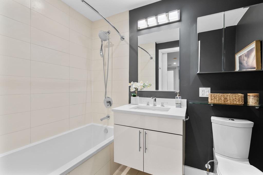 34 Chestnut Ave # 101