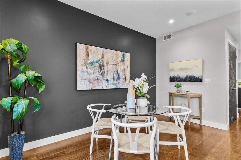 34 Chestnut Ave # 101