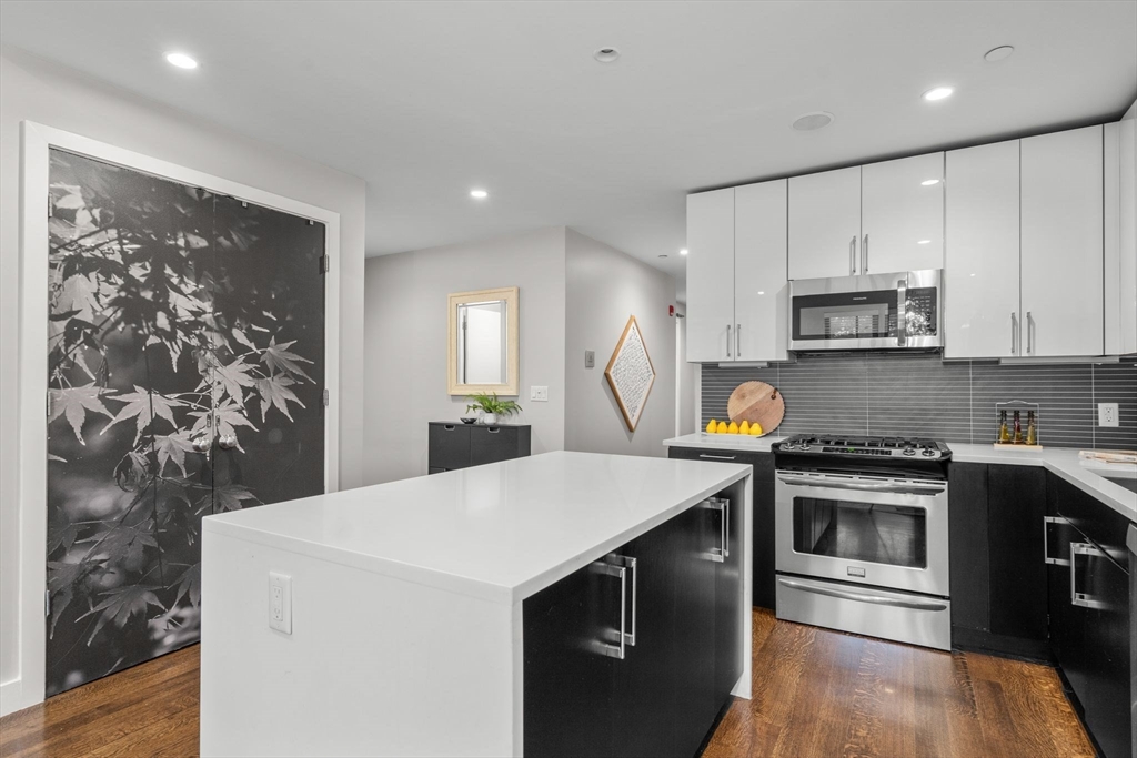 34 Chestnut Ave # 101